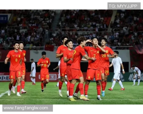 直播中国足球比赛的团队构成与角色分工解析