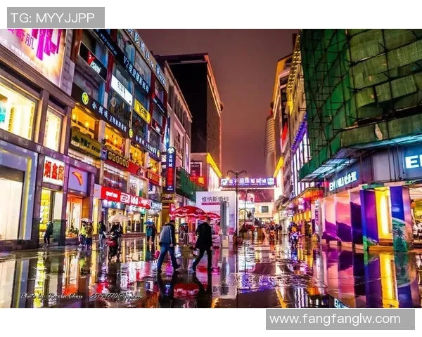 展淑萍的艺术人生与心灵探索之旅：从传统到现代的跨越与融合